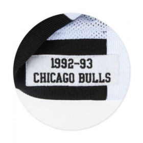 MN-NBA-6056-CHIBU-WHT_Warm up NBA Chicago Bulls 1992-93 Mitchell & Ness Authentic Jacket Blanc pour Homme