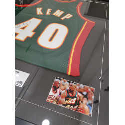 Camiseta NBA Shawn Kemp Seattle Sonics firmado y autentificado Verde
