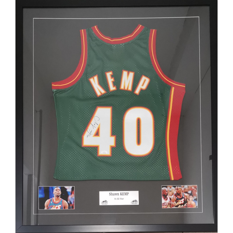 Camiseta NBA Shawn Kemp Seattle Sonics firmado y autentificado Verde