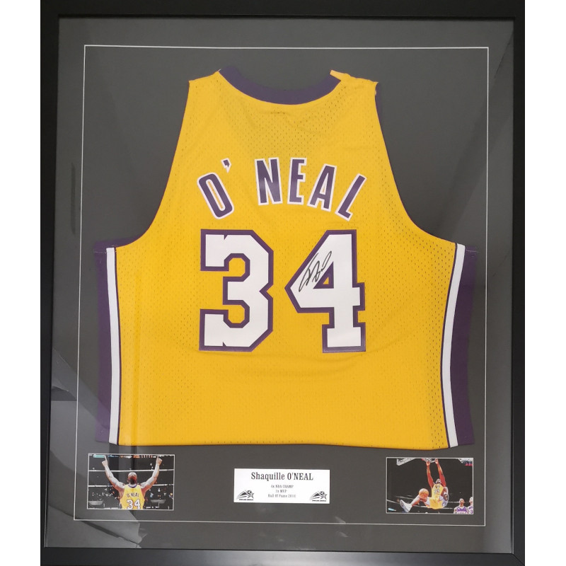 NBA Jersey Shaquille O'neal Los Angeles Lakers signed and authenticated Yellow
