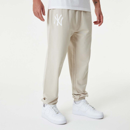 Men's New Era League Essential Jogger MLB New York Yankees Cream