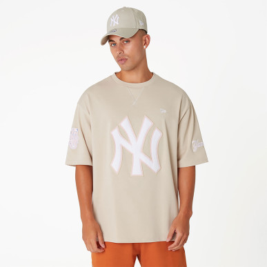 New Era World Series Patch Oversize T-shirt MLB New York Yankees Cream