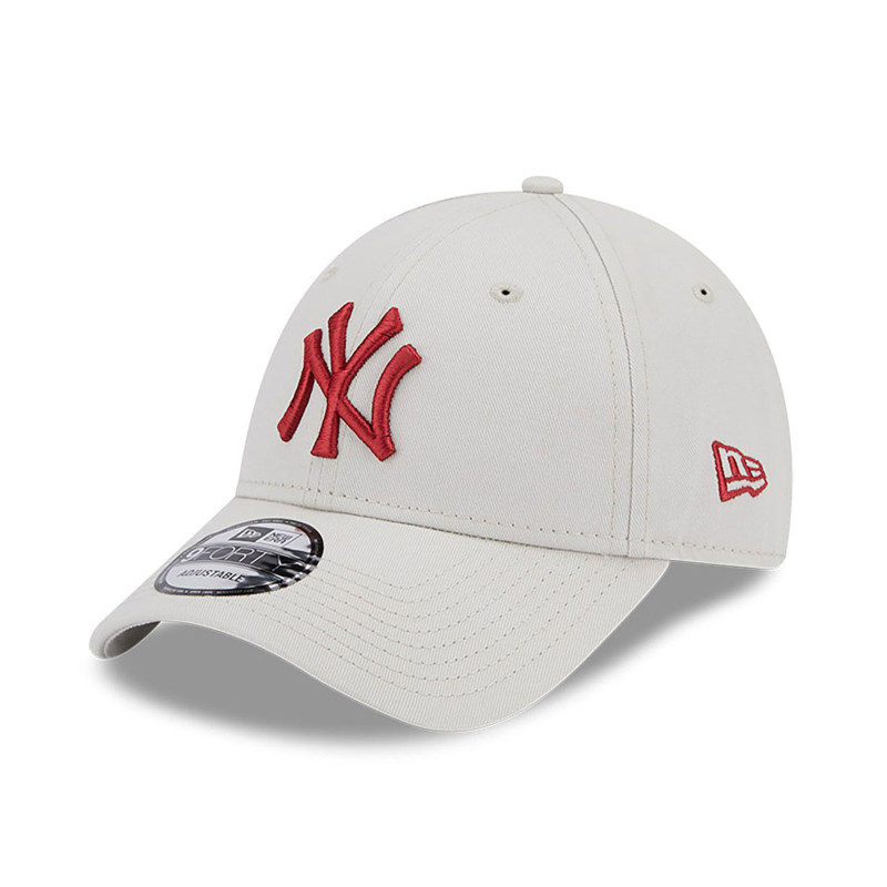 New Era League Essential 9Forty hat MLB New York Yankees Cream
