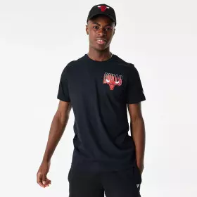 Camiseta NBA Chicago Bulls New Era Skyline Graphic Oversize negro