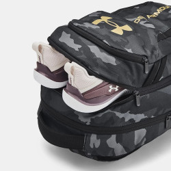 Mochila Under Armour Hustle 6.0 Negro Camo – Resistente y Práctica