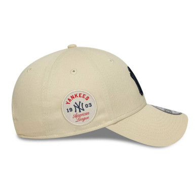Gorra MLB Side Patch New Era New York Yankees 9Forty Crema
